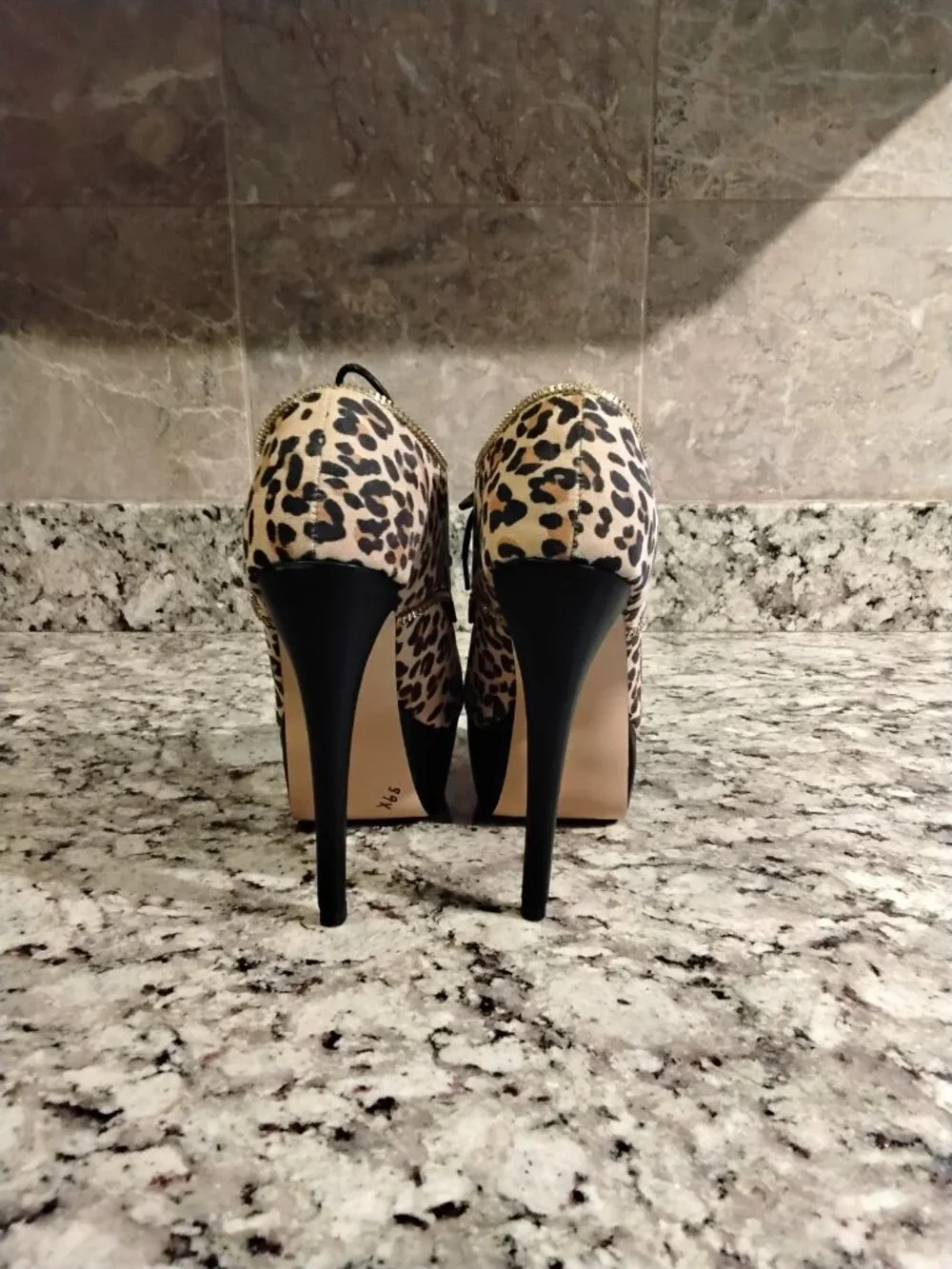 Madison By Shoe Dazzle Leopard Print Stiletto Ankle Booties Size 6.5 #343